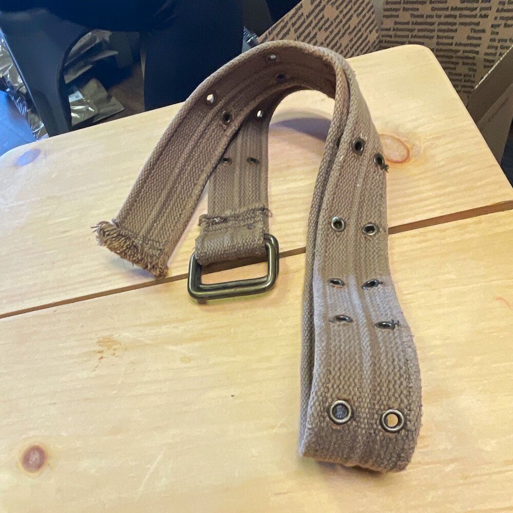 WW II US Military Canvas Web Belt Strap w/ Metal Buckle & Grommets Militaria